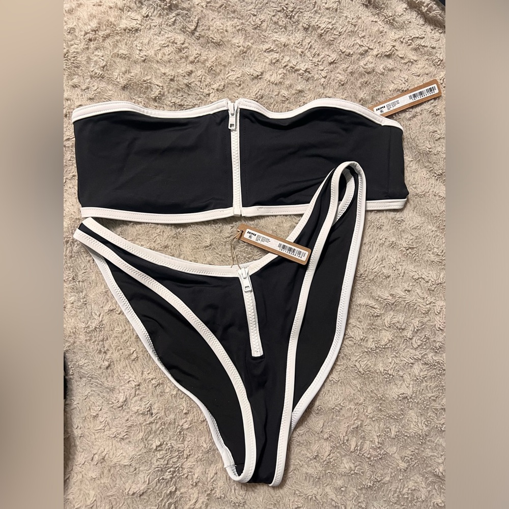 Skims brand swim, two piece large sporty zipper